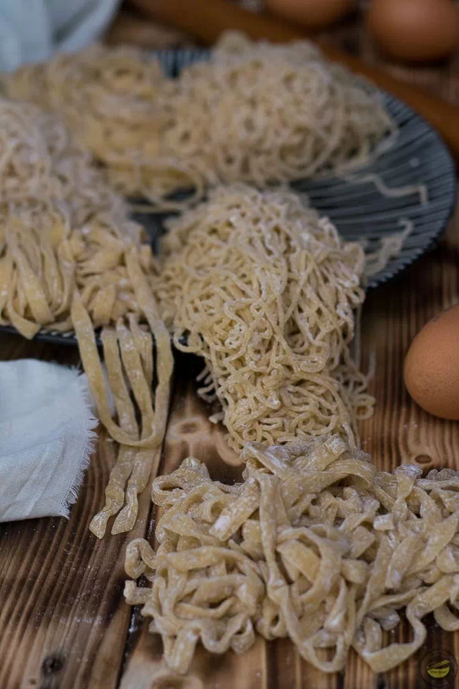 how to make egg noodles